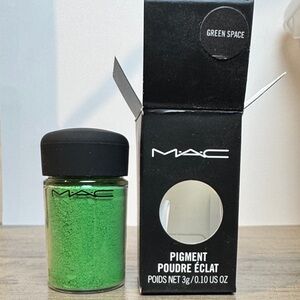 MAC Green Space Pigment